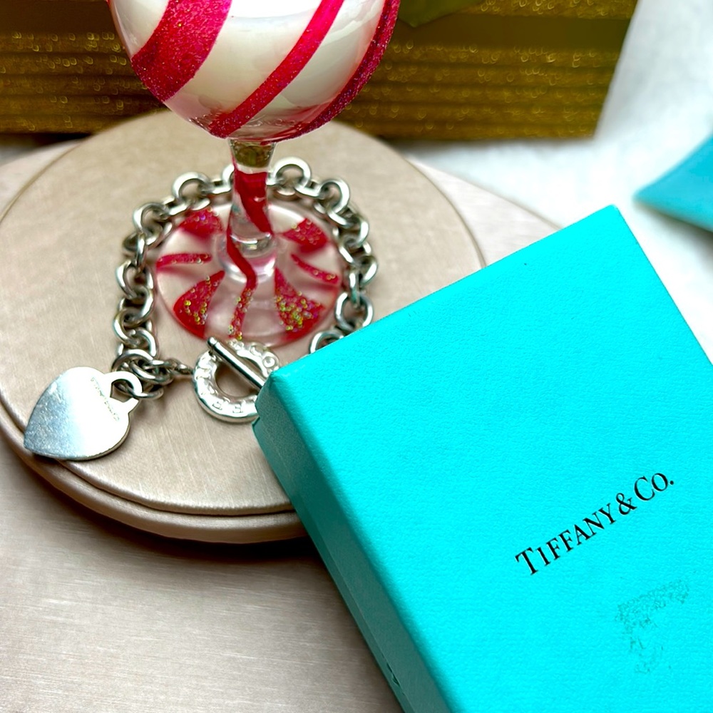 Tiffany & Co. beautiful heart bracelet. #34
